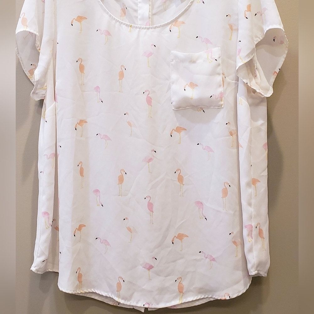 Torrid Sz 1X Flamingo Semi Sheer Top Short Sleeve Scoop Neck Button Dow… - Picture 4 of 13
